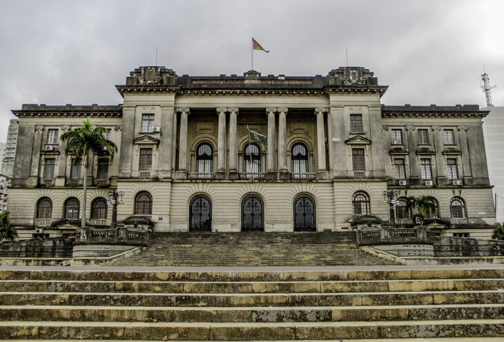 Walking Tour of Downtown Maputo – Discover History & Culture