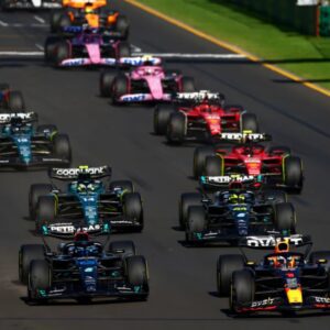 F1 Singapore: Between Skylines, Night Lights and Pure Speed